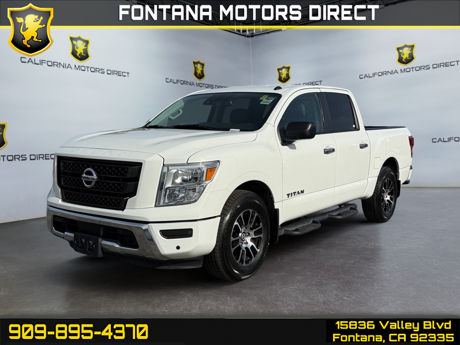 2021 Nissan Titan SV's photo