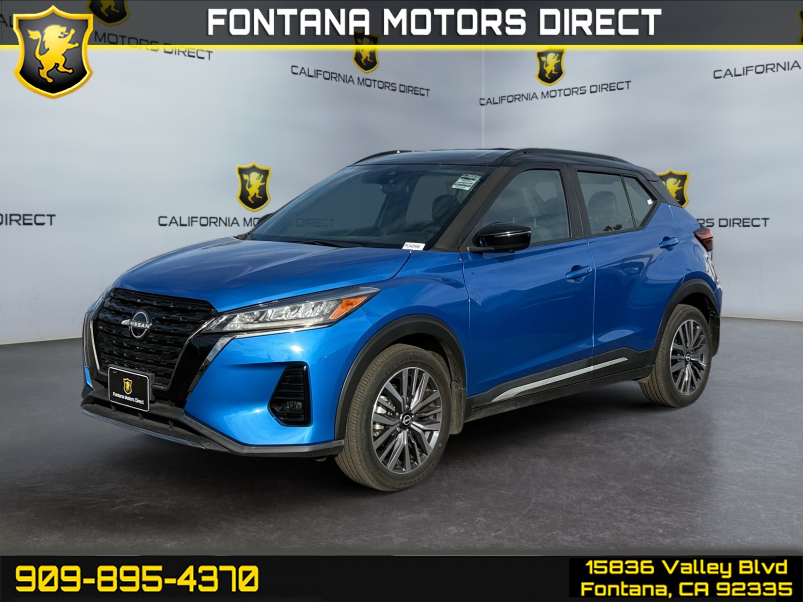 2023 Nissan Kicks SR's photo