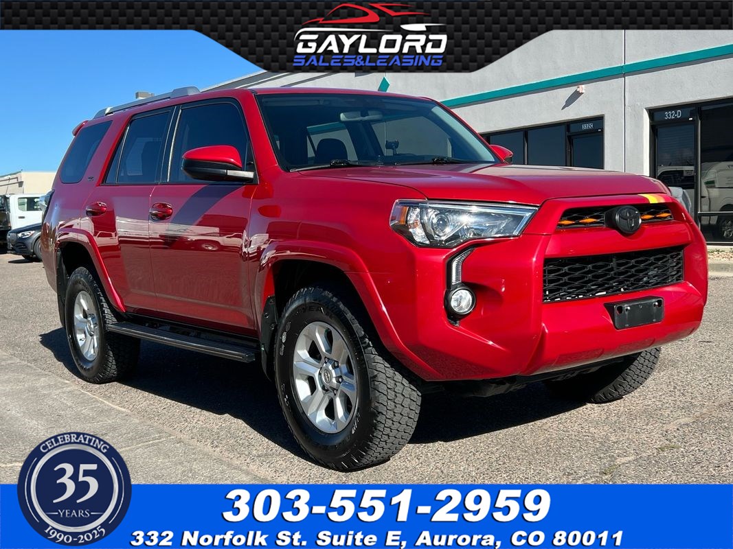 2016 Toyota 4Runner SR5's photo