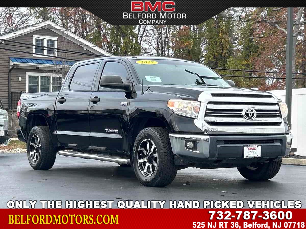 2017 Toyota Tundra SR5's photo