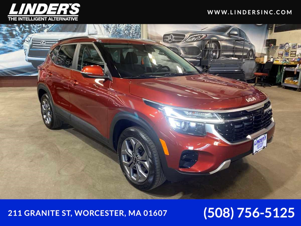 2024 Kia Seltos S's photo