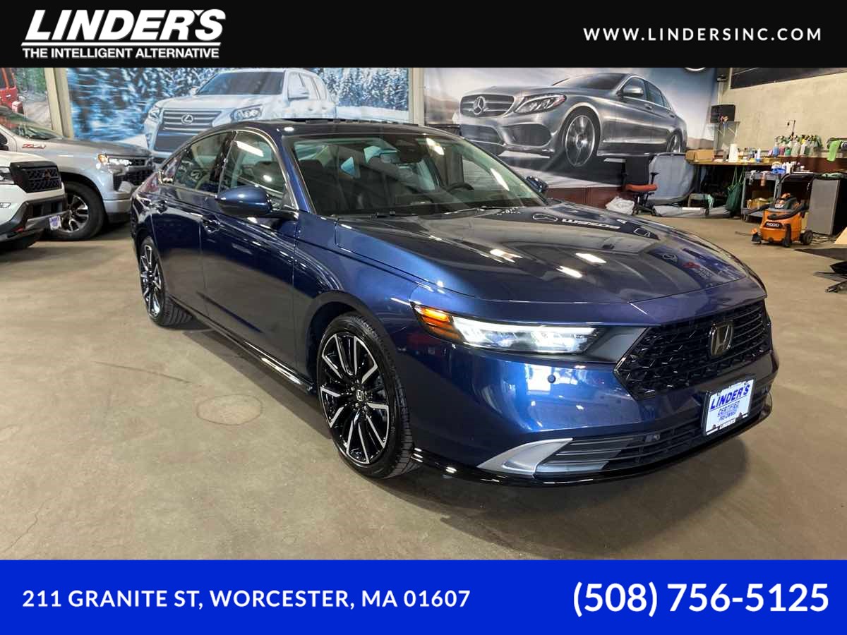 2024 Honda Accord Hybrid Touring's photo