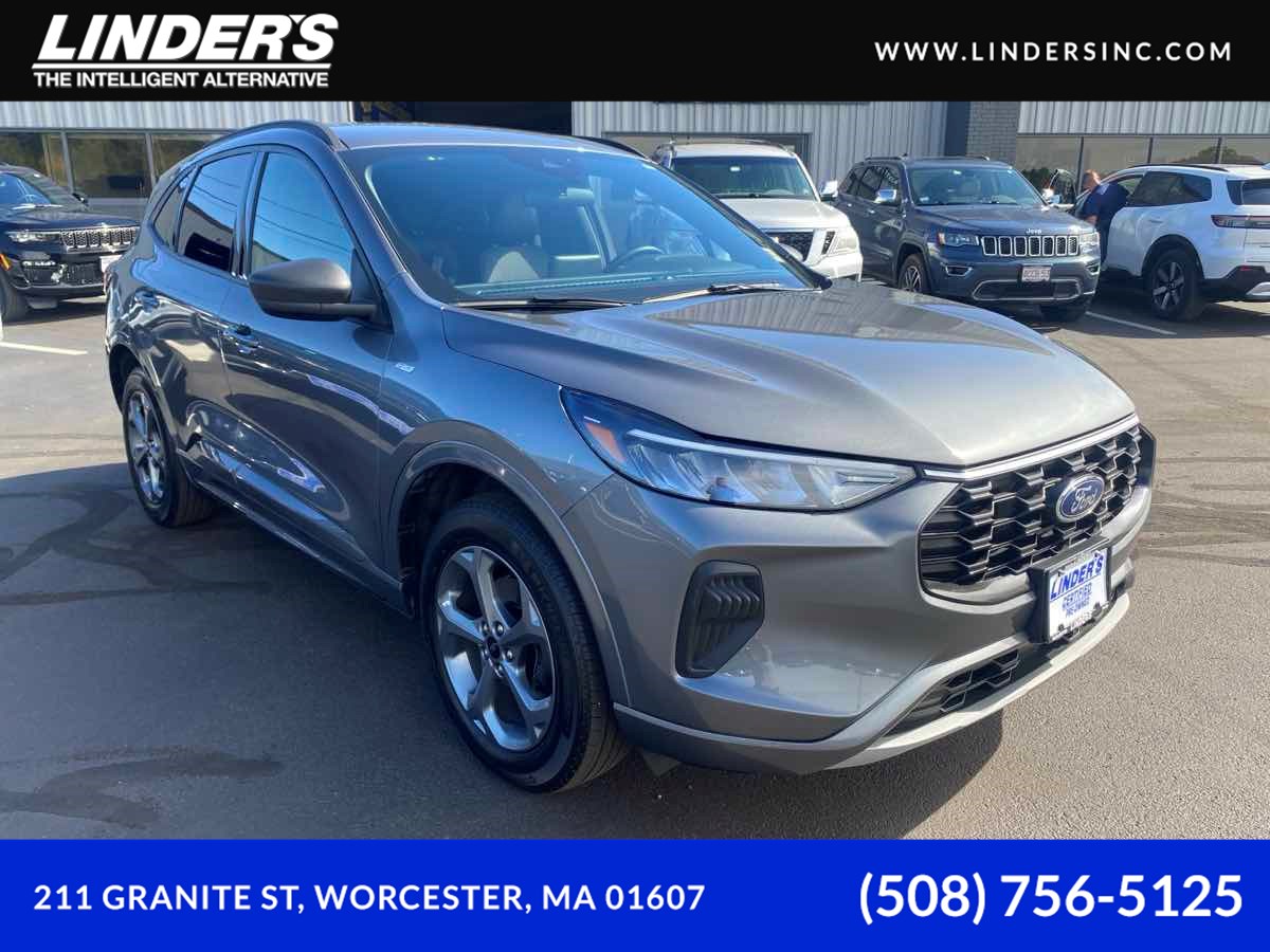 2024 Ford Escape ST-Line's photo