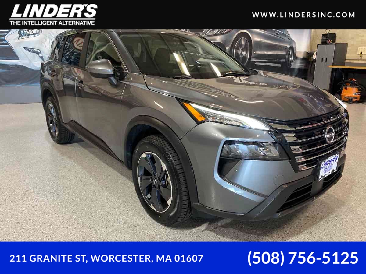 2024 Nissan Rogue SV's photo