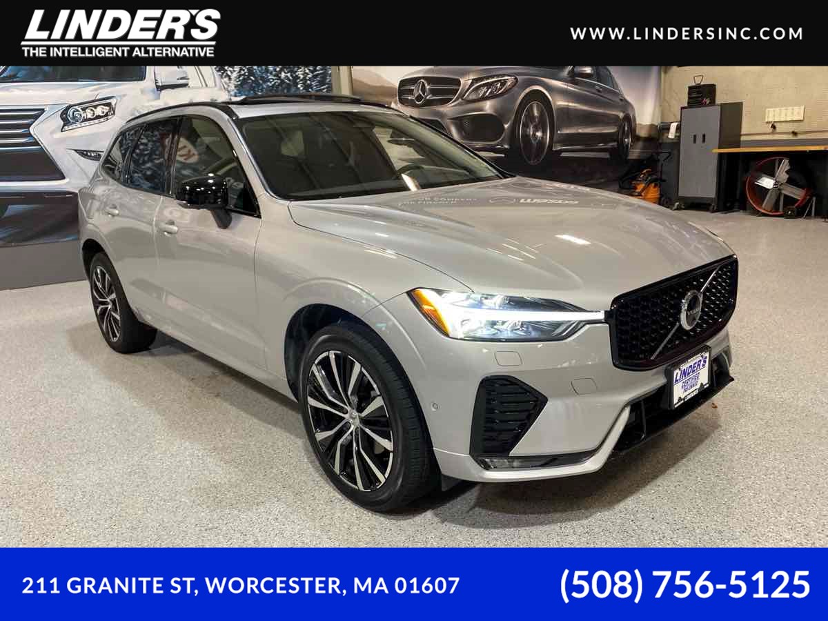 2025 Volvo XC60 Plus's photo