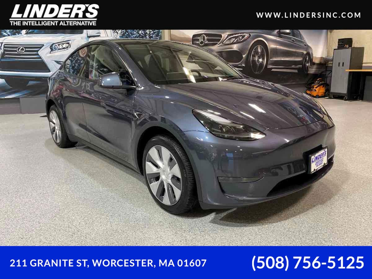 2023 Tesla Model Y Long Range's photo