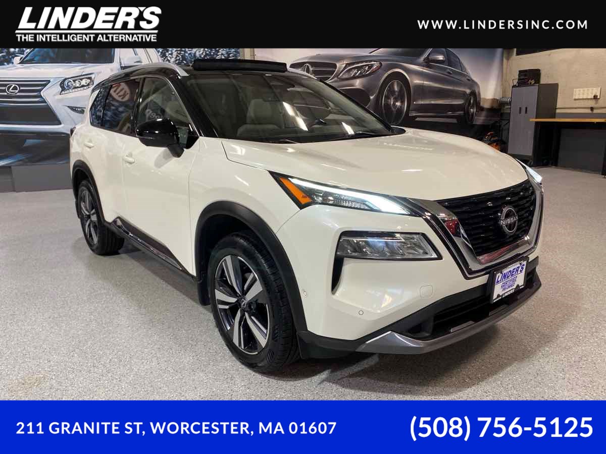 2023 Nissan Rogue SL's photo