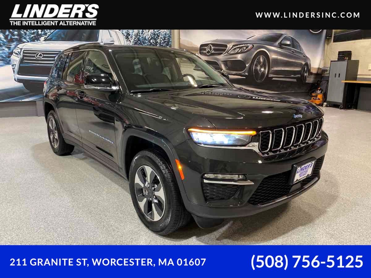 2023 Jeep Grand Cherokee 4xe's photo