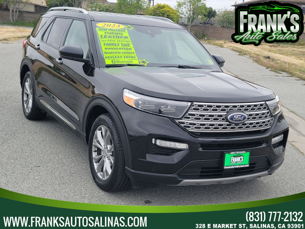 2023 Ford Explorer Limited's photo