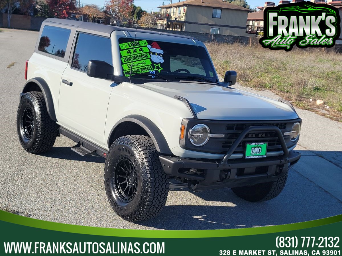 2022 Ford Bronco 2-Door Base's photo