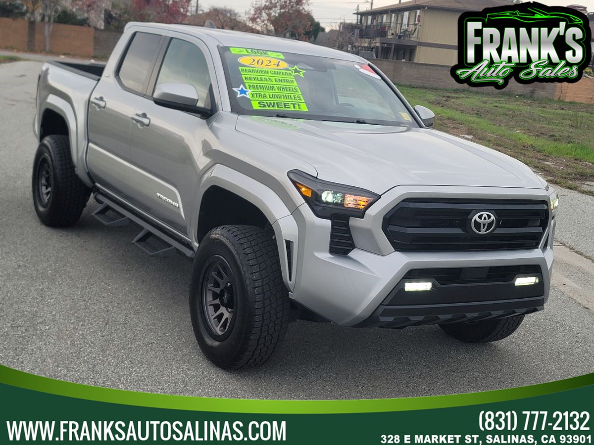 2024 Toyota Tacoma SR5's photo