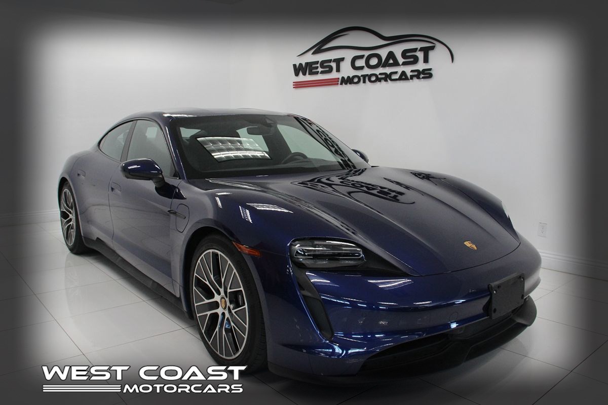 2021 Porsche Taycan Base's photo