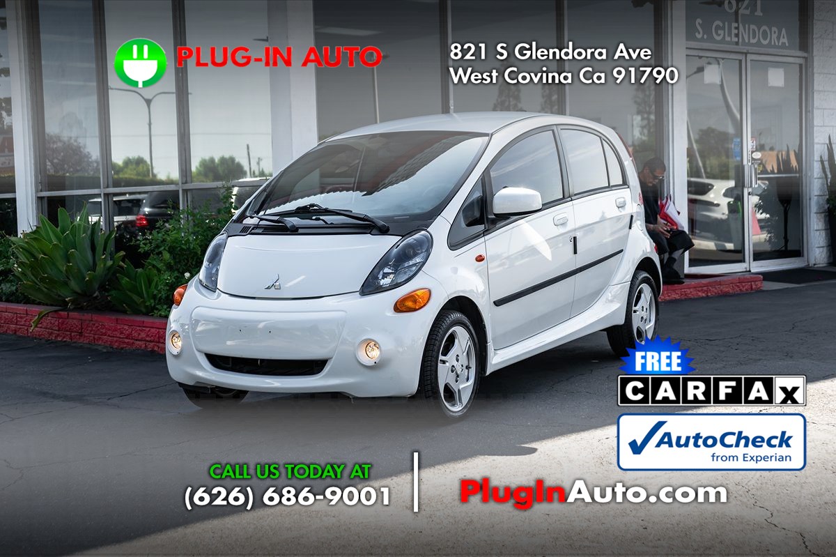 2017 Mitsubishi i-MiEV ES's photo