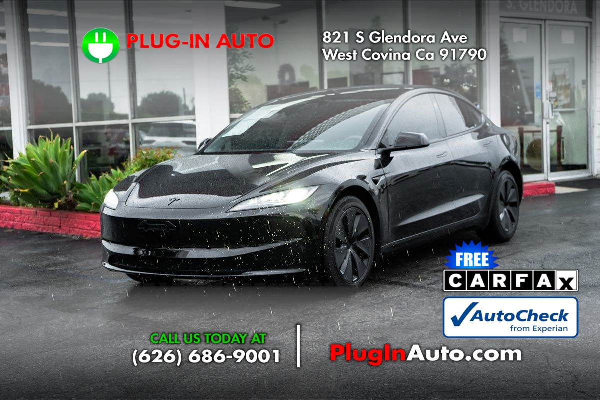 2025 Tesla Model 3 Performance's photo