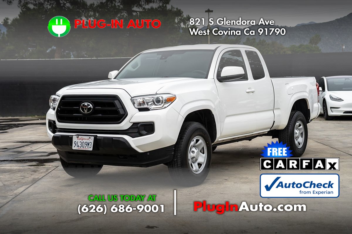 2022 Toyota Tacoma SR's photo