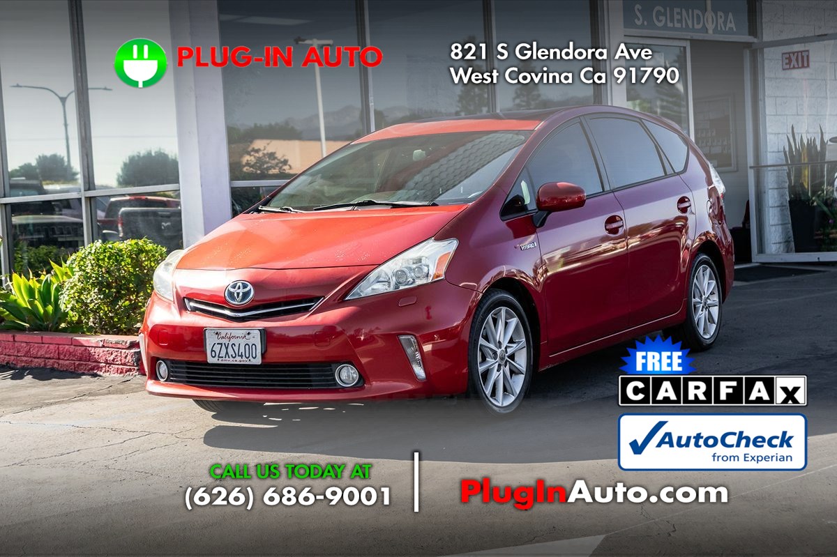 2012 Toyota Prius v Five
