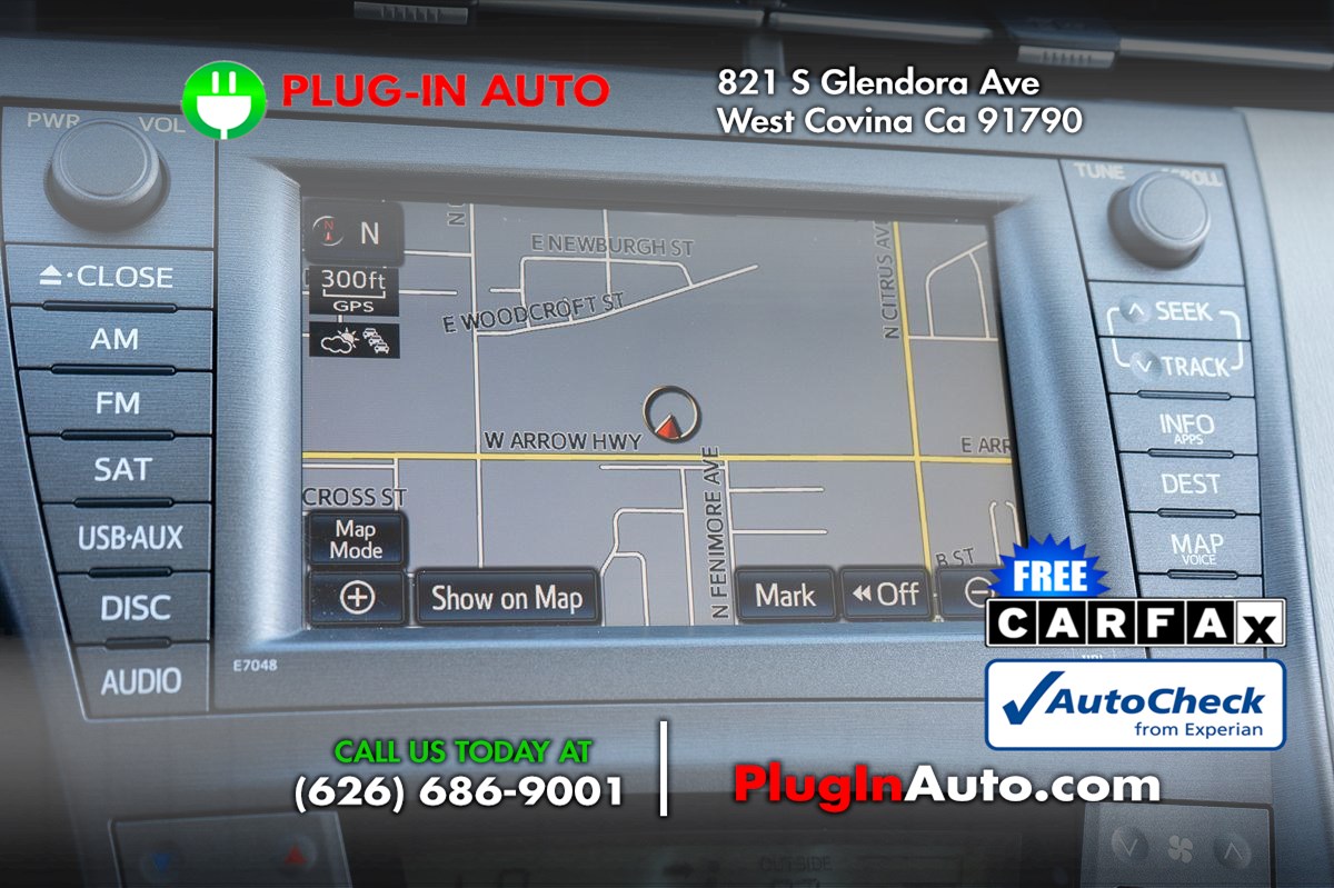 2012 Toyota Prius Two