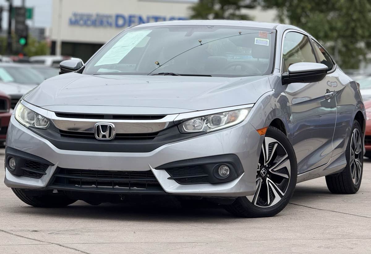 2016 Honda Civic EX-L's photo