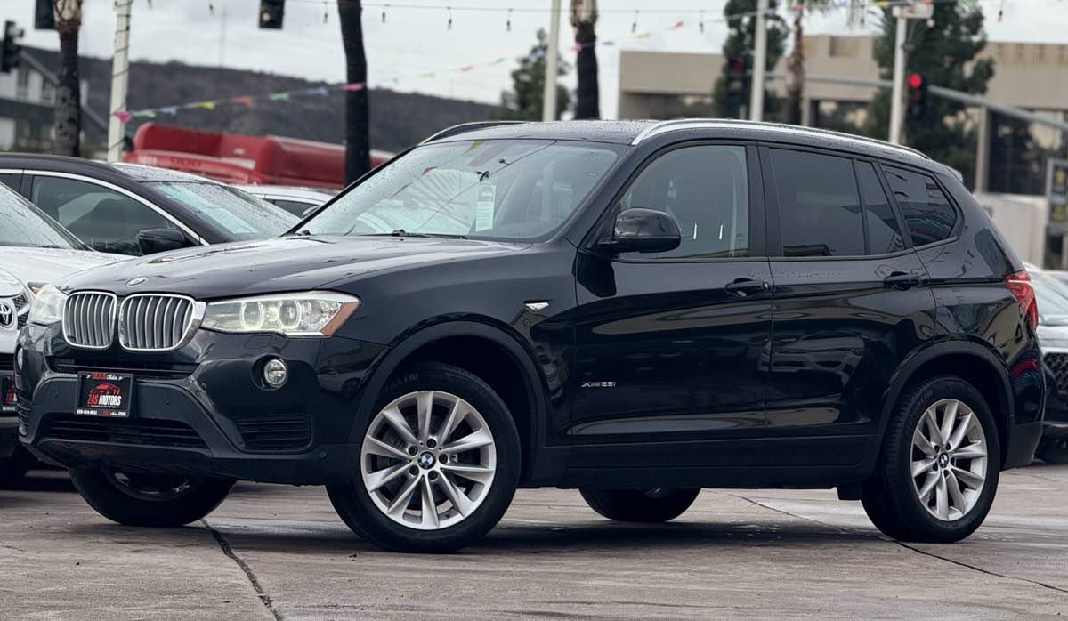2017 BMW X3 xDrive28i's photo