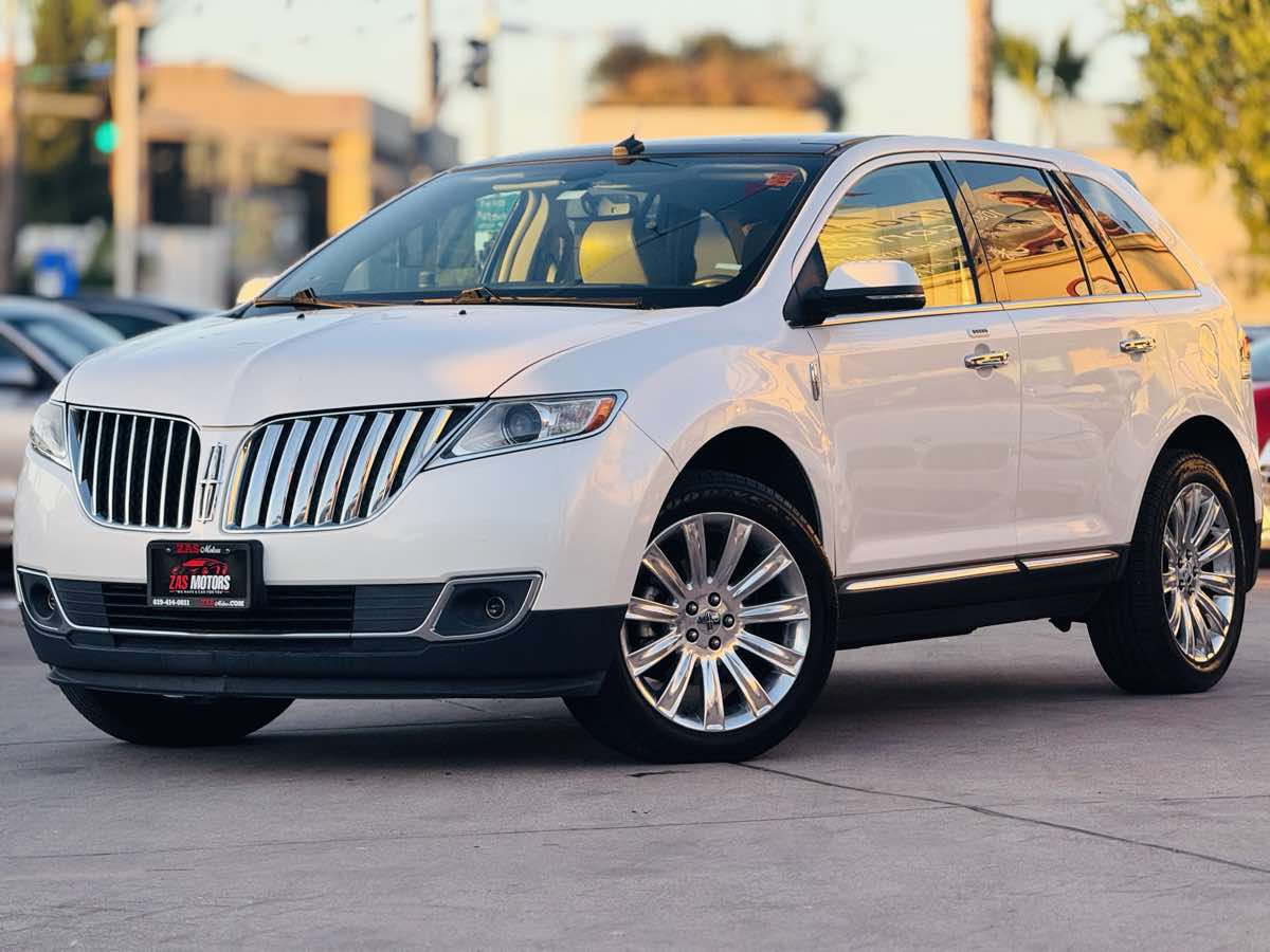 2013 Lincoln MKX Base's photo