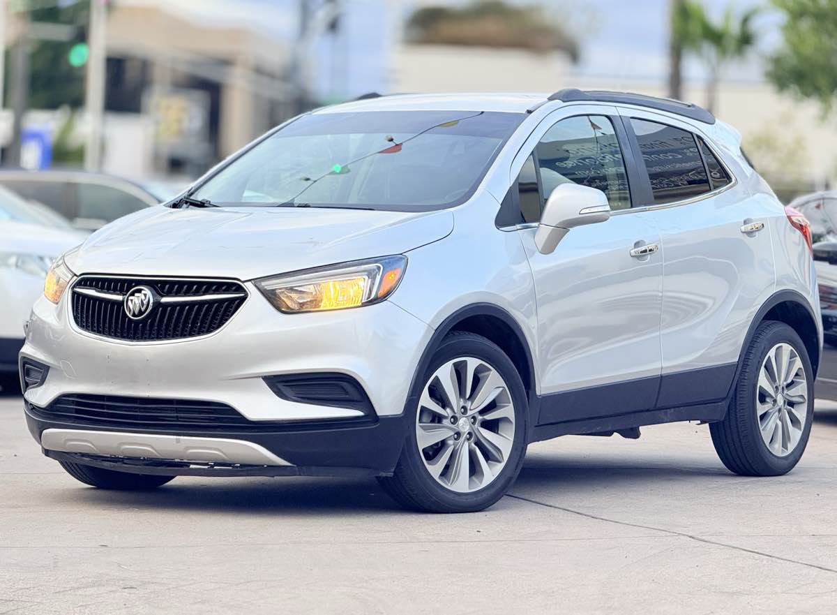 2019 Buick Encore Preferred's photo