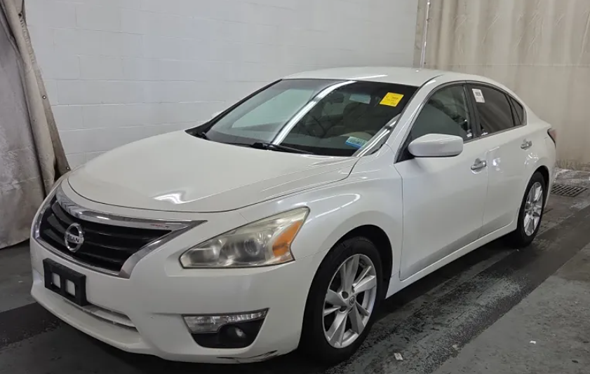 2015 Nissan Altima SV