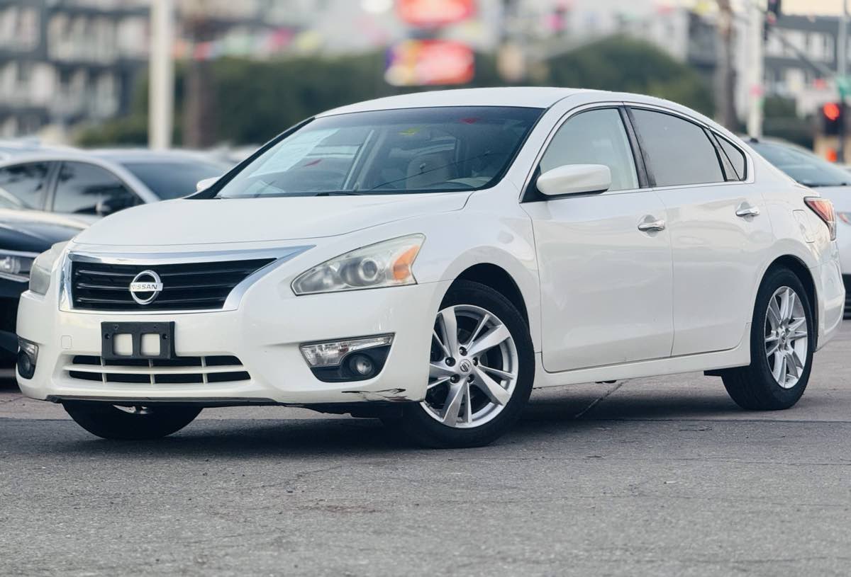 2015 Nissan Altima SV