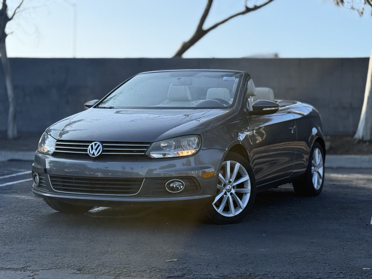 2012 Volkswagen Eos Komfort's photo