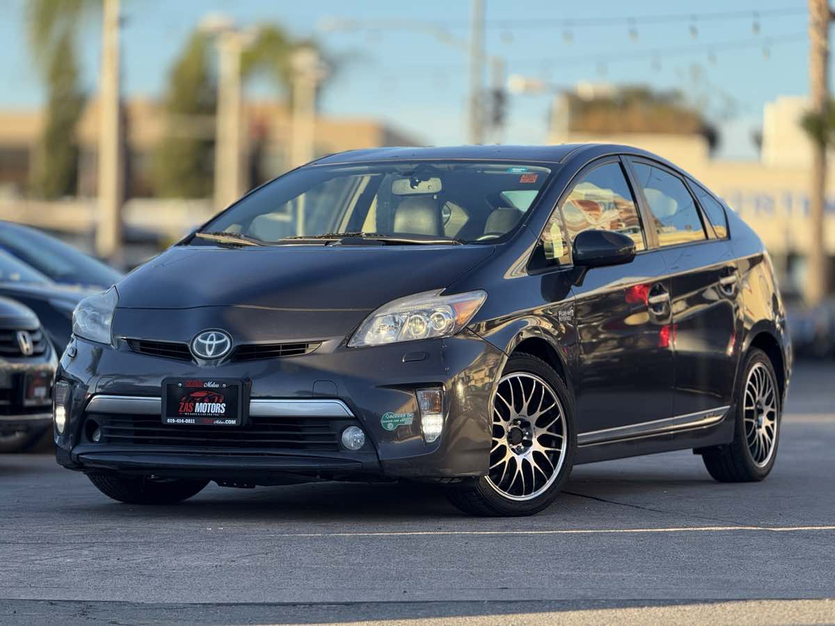 2012 Toyota Prius LE's photo
