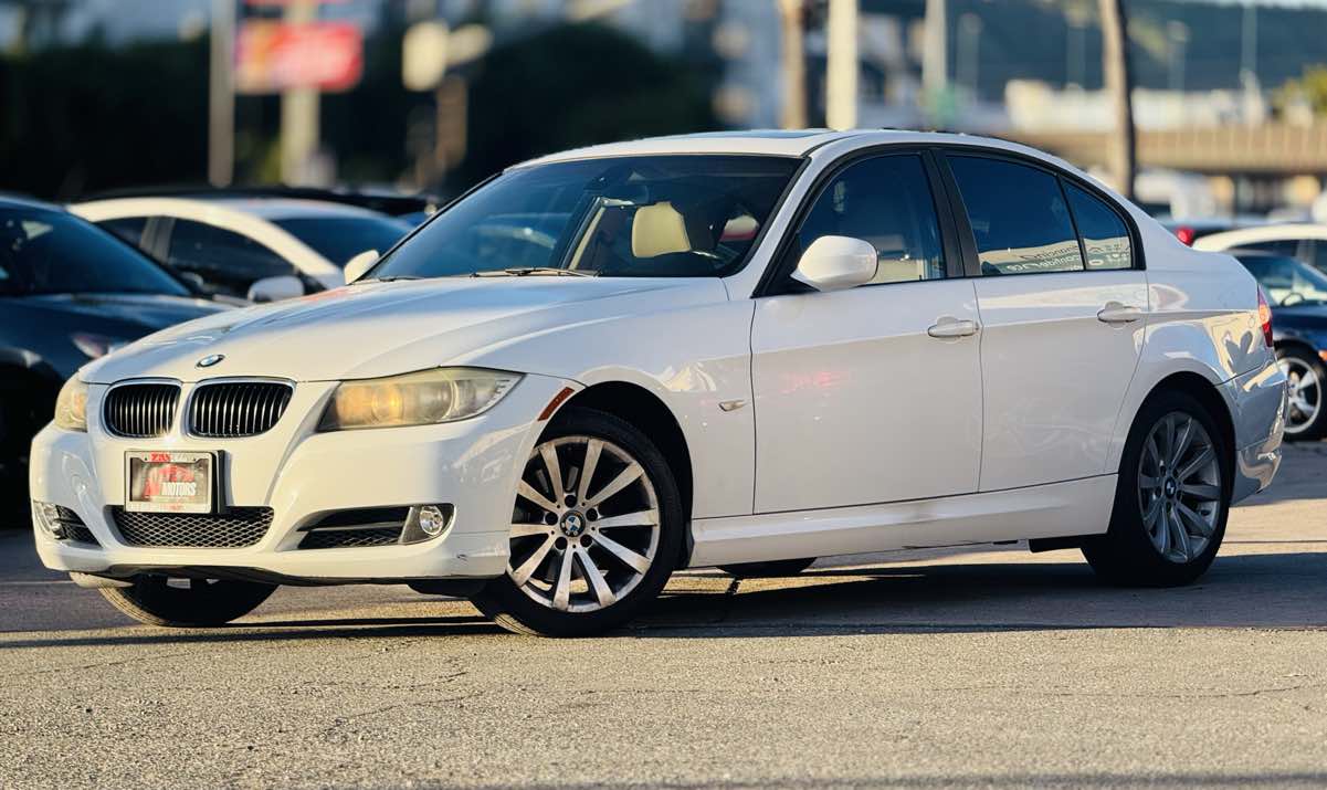2011 BMW 3 Series 328i