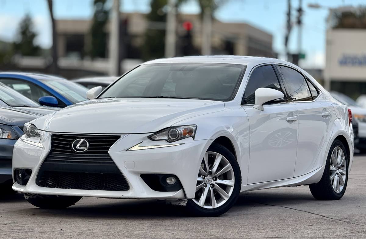 2015 Lexus IS Crafted Line