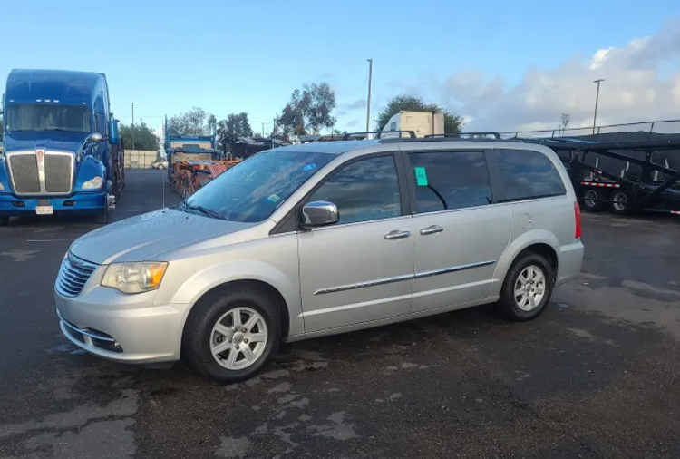 2011 Chrysler Town & Country