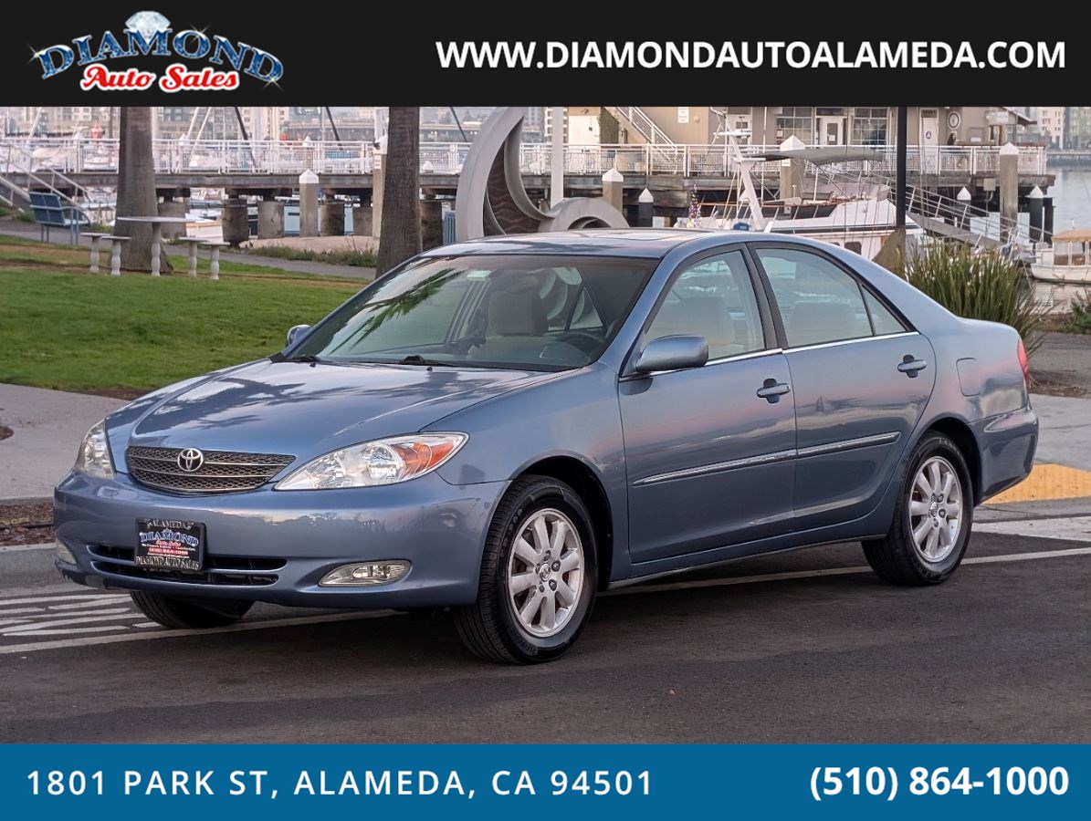 2003 Toyota Camry XLE's photo