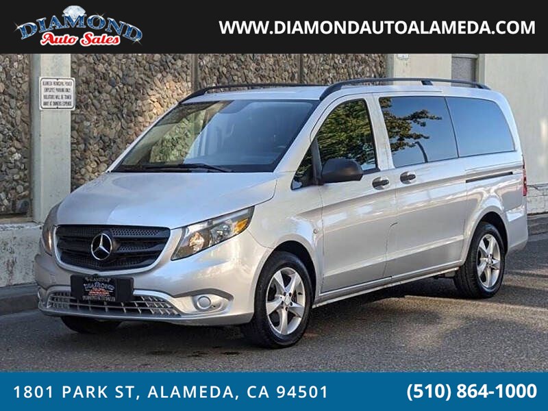 2016 Mercedes-Benz Metris Passenger Van