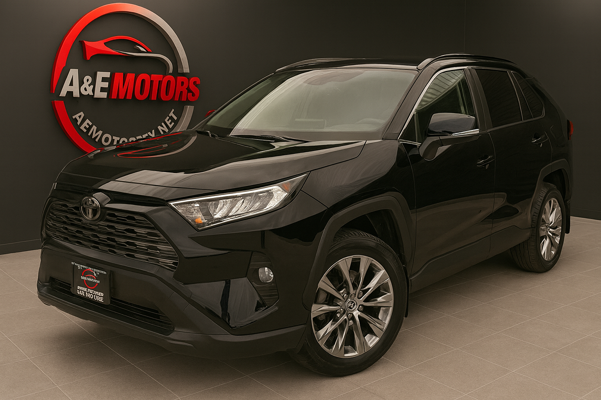 2021 Toyota RAV4 XLE Premium's photo