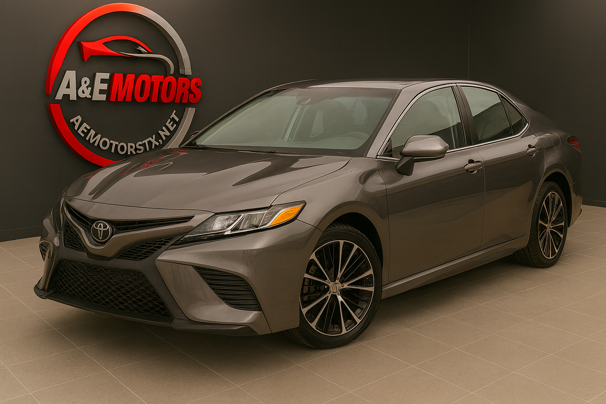 2024 Toyota Camry SE's photo