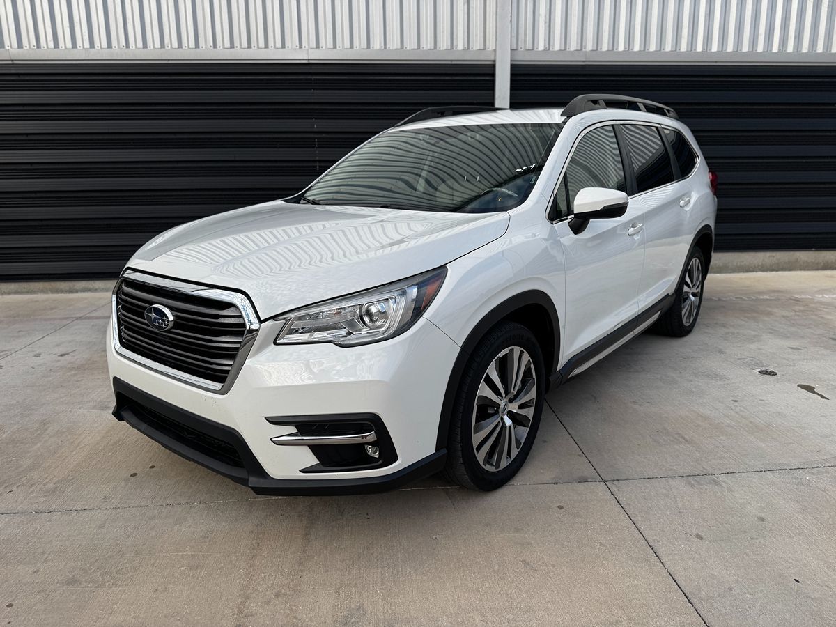 2019 Subaru Ascent Limited's photo