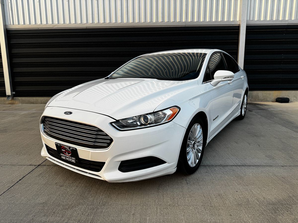 2016 Ford Fusion Hybrid SE