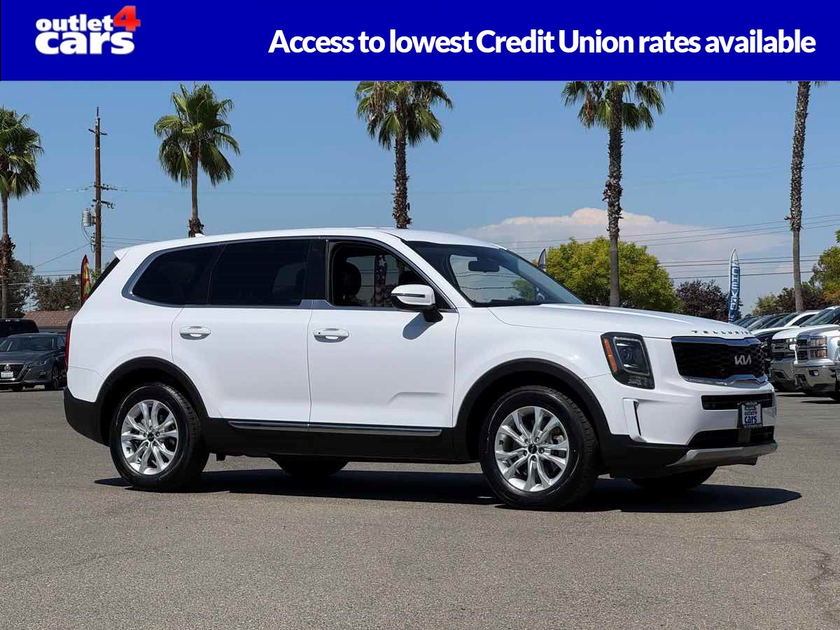 2022 Kia Telluride LX's photo