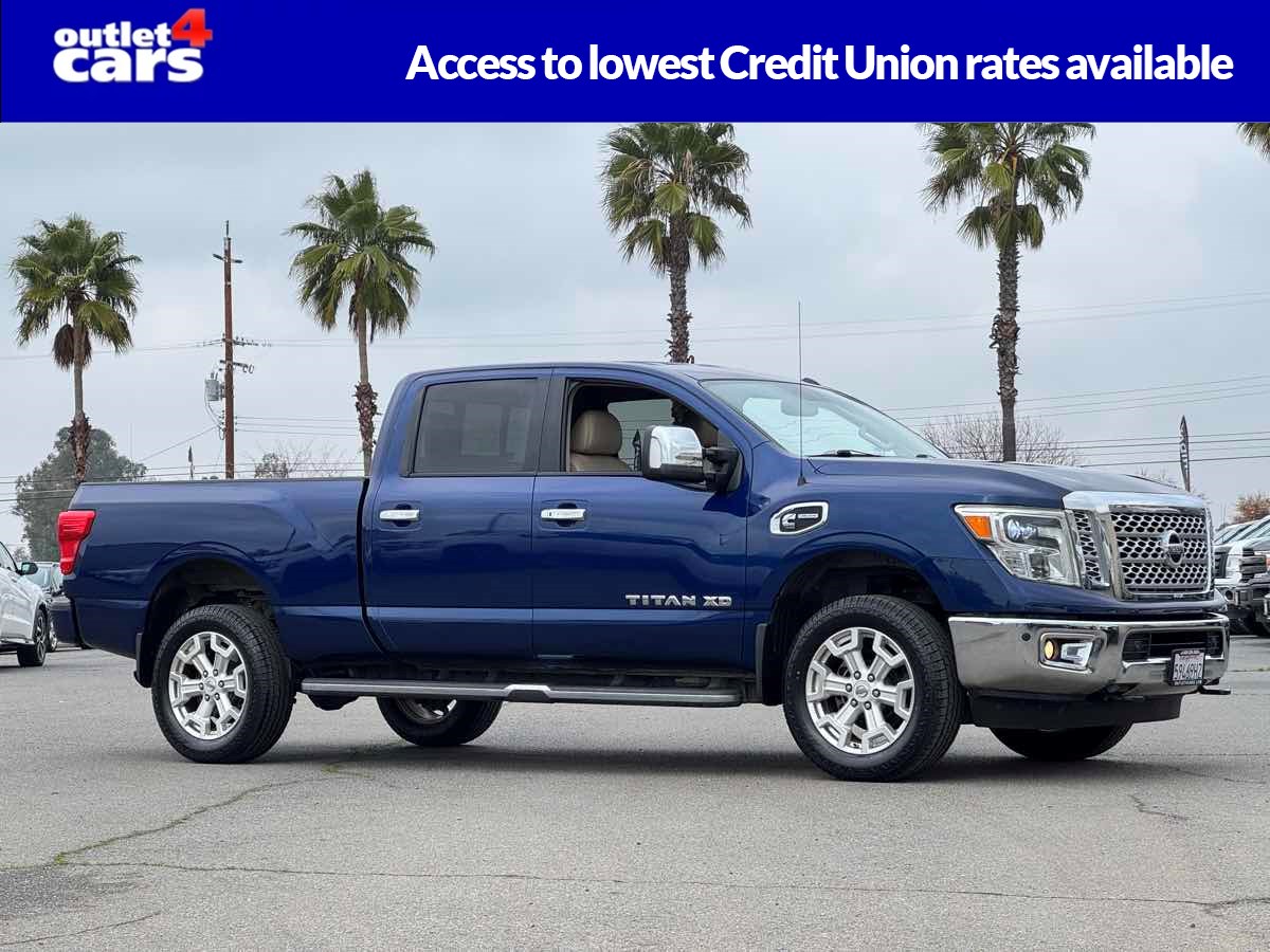 2016 Nissan Titan XD SL's photo