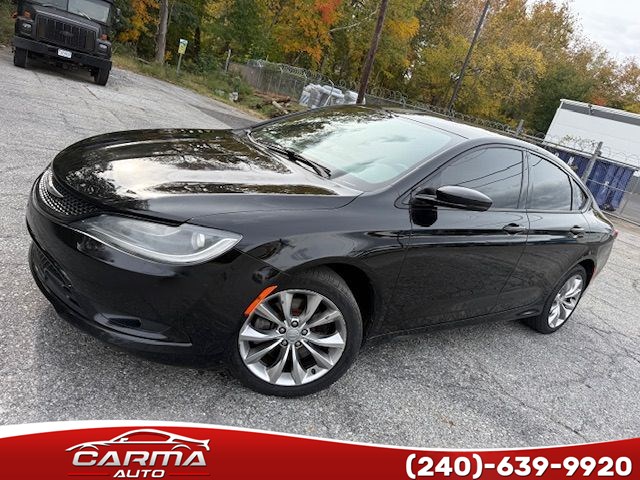 2015 Chrysler 200 S's photo
