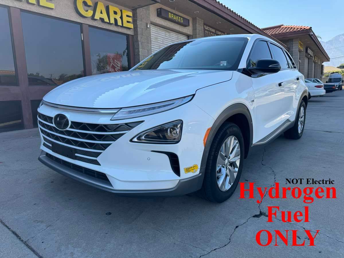 2021 Hyundai Nexo Blue's photo