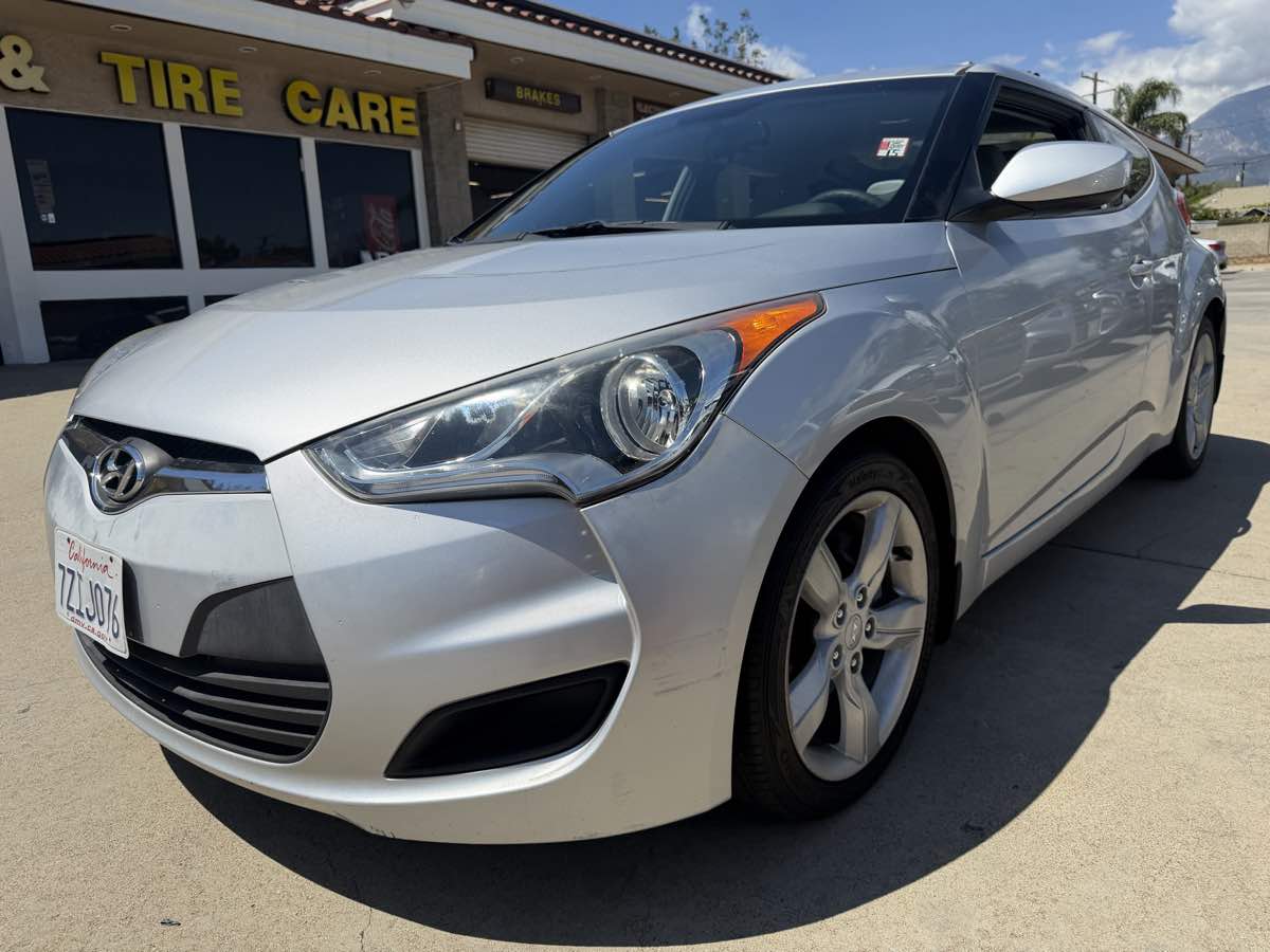 2012 Hyundai Veloster Base