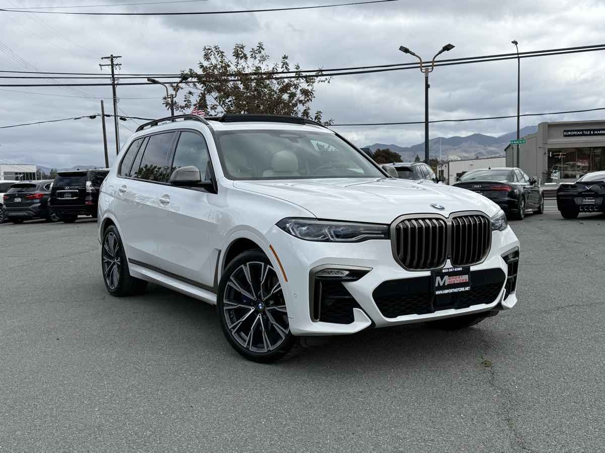 2021 BMW X7 M50i