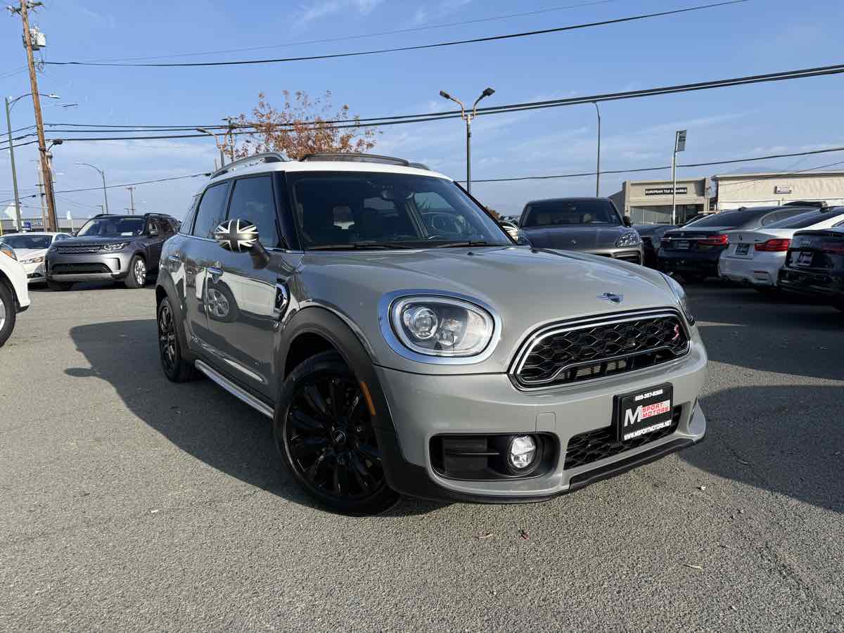 2018 MINI Countryman S's photo
