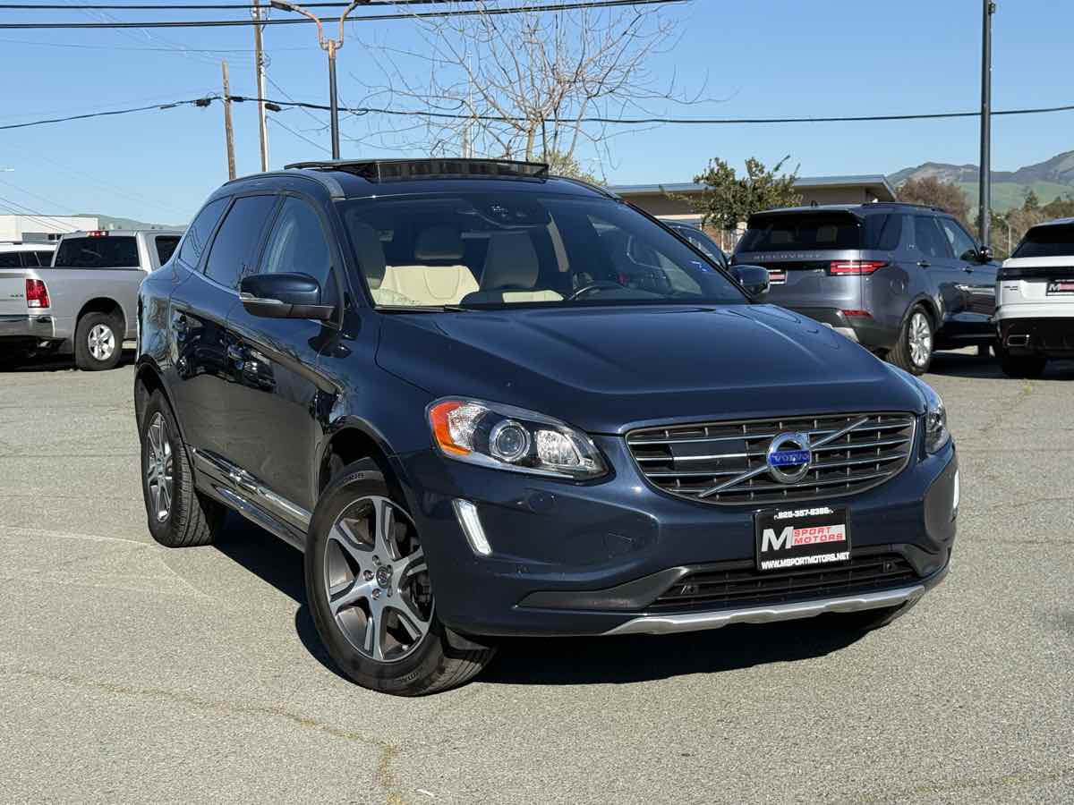 2015 Volvo XC60 T6 Platinum