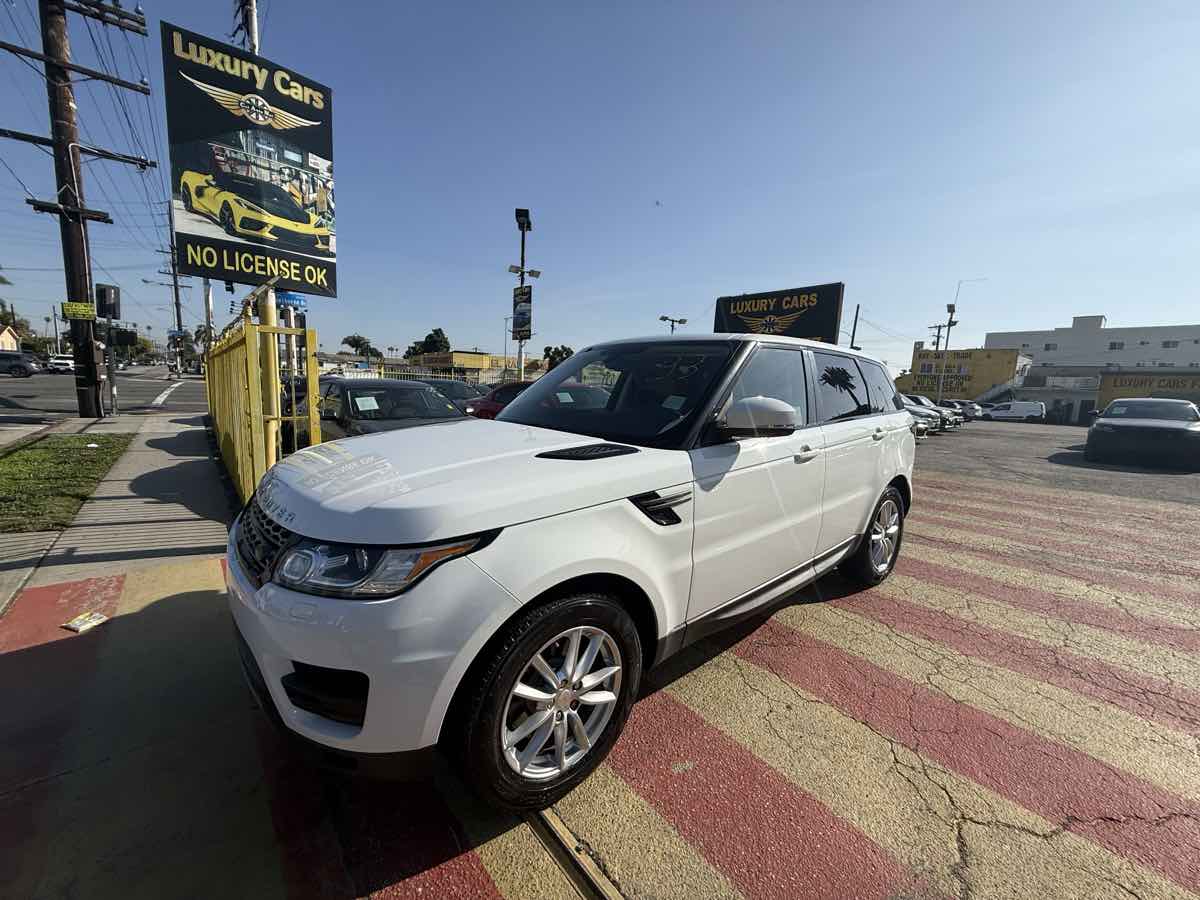 2015 Land Rover Range Rover Sport SE's photo