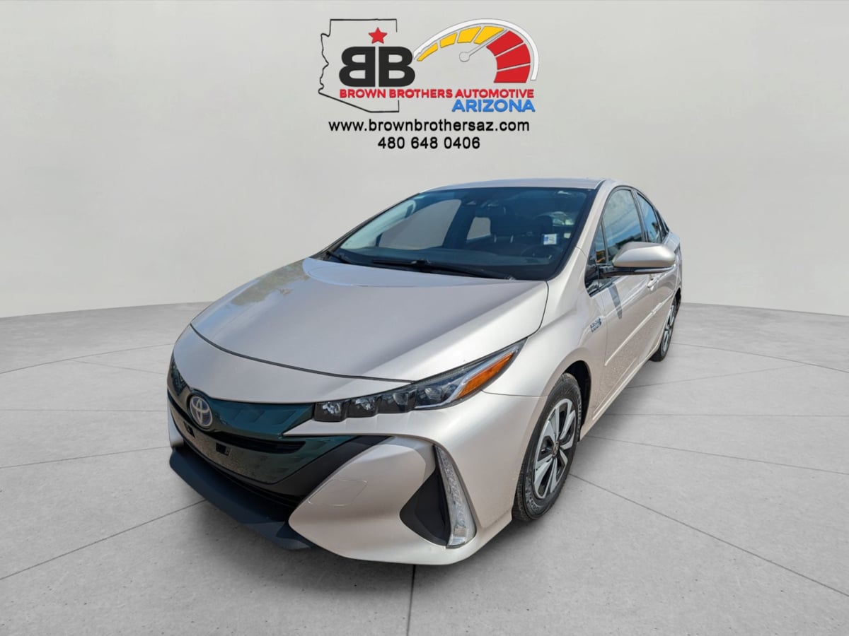 2018 Toyota Prius Prime Plus's photo