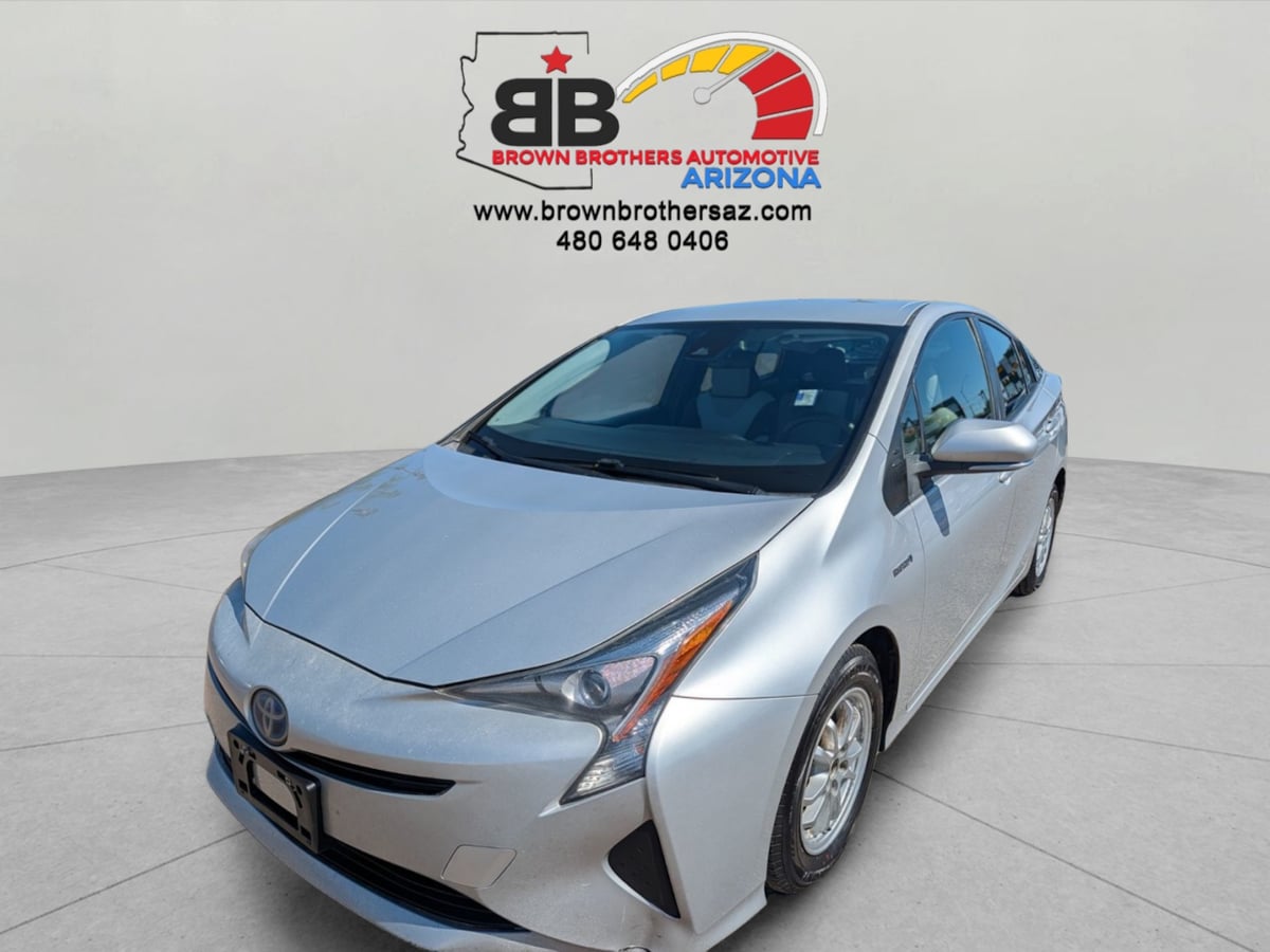 2017 Toyota Prius Two's photo