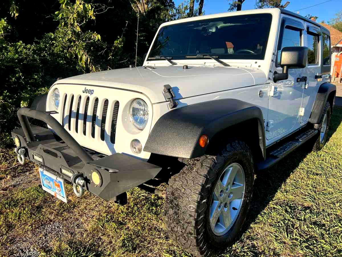 2017 Jeep Wrangler Unlimited Sport S's photo
